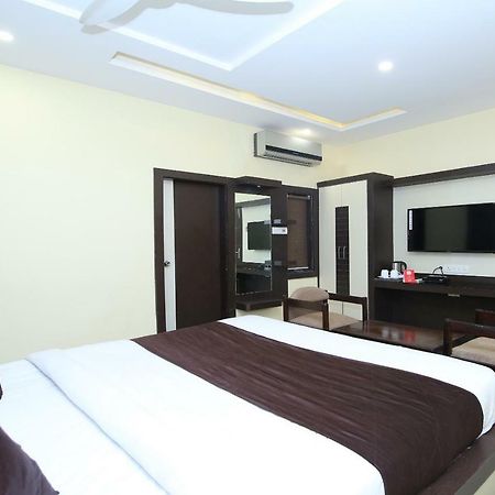 Hotel Rahul Jabalpur Bagian luar foto