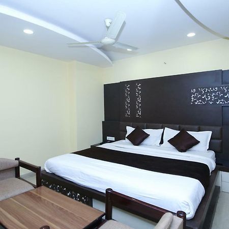 Hotel Rahul Jabalpur Bagian luar foto