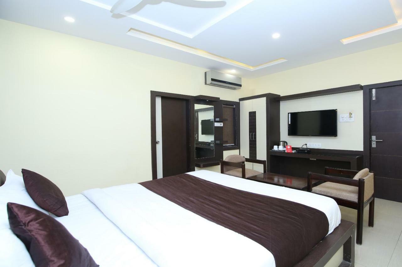 Hotel Rahul Jabalpur Bagian luar foto