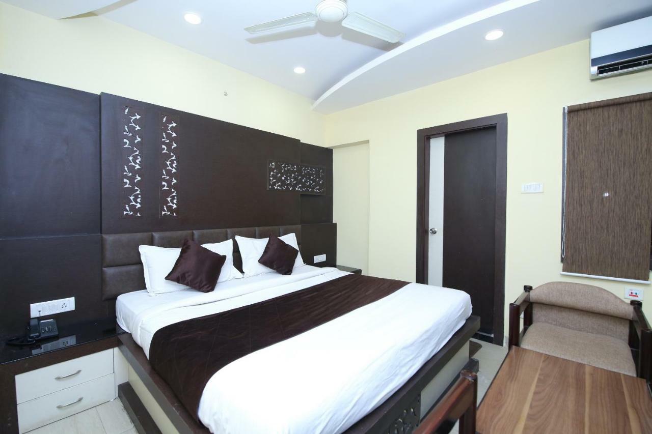 Hotel Rahul Jabalpur Bagian luar foto