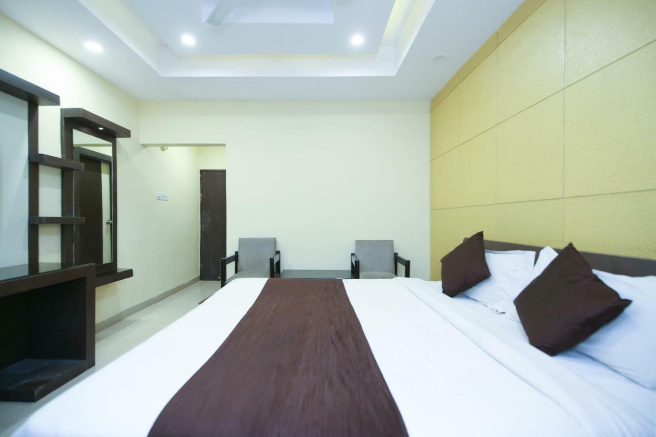 Hotel Rahul Jabalpur Bagian luar foto