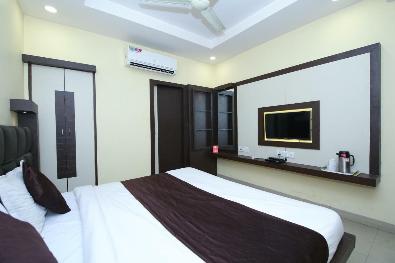 Hotel Rahul Jabalpur Bagian luar foto